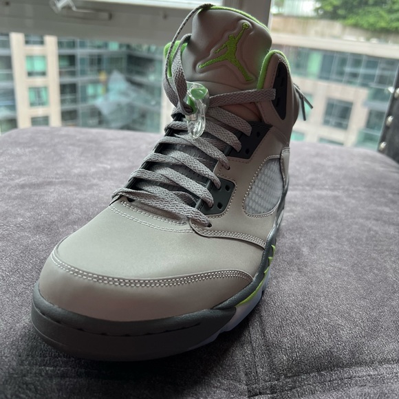 Brand New Authentic Air Jordan 5 “Green Bean” size 11 & 11.5 - Picture 4 of 5